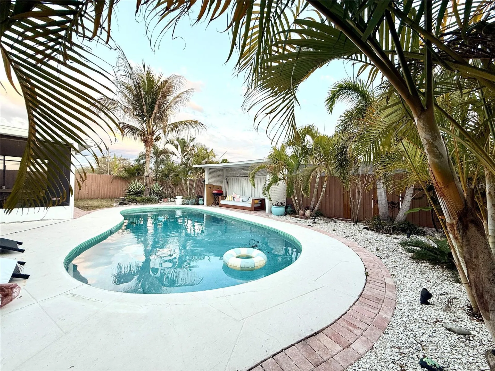 7812 Powder Horn Circle Largo FL 33773