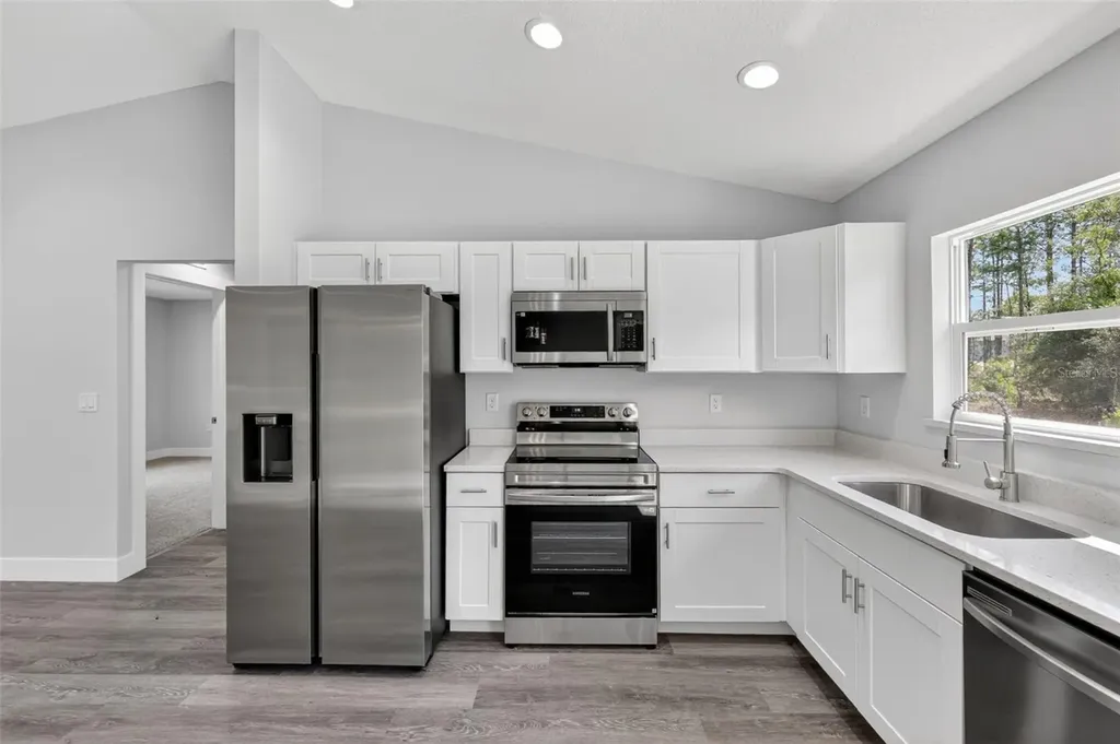 24277 NW Geranium Avenue Dunnellon FL 34431