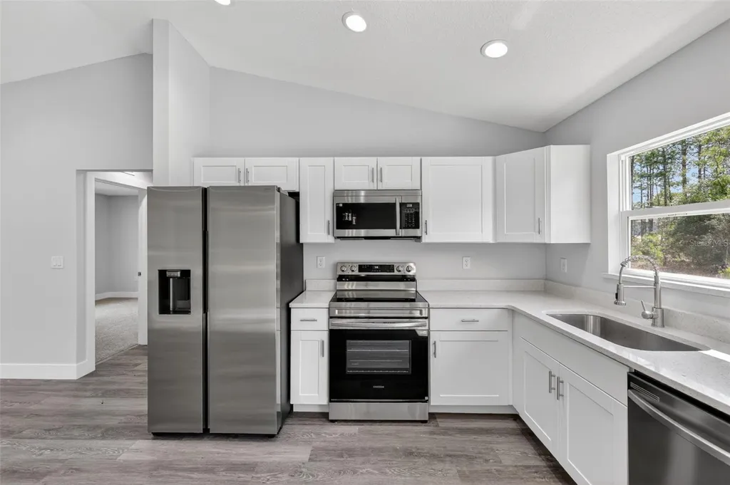 24277 NW Geranium Avenue Dunnellon FL 34431