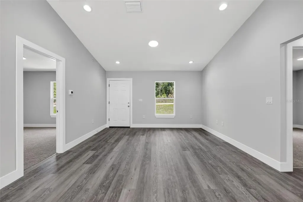 24277 NW Geranium Avenue Dunnellon FL 34431