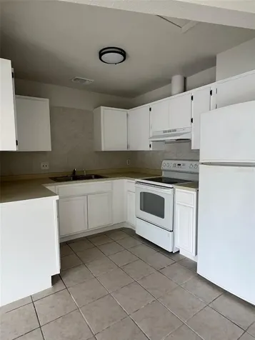 328 Ortiz Boulevard North Port FL 34287