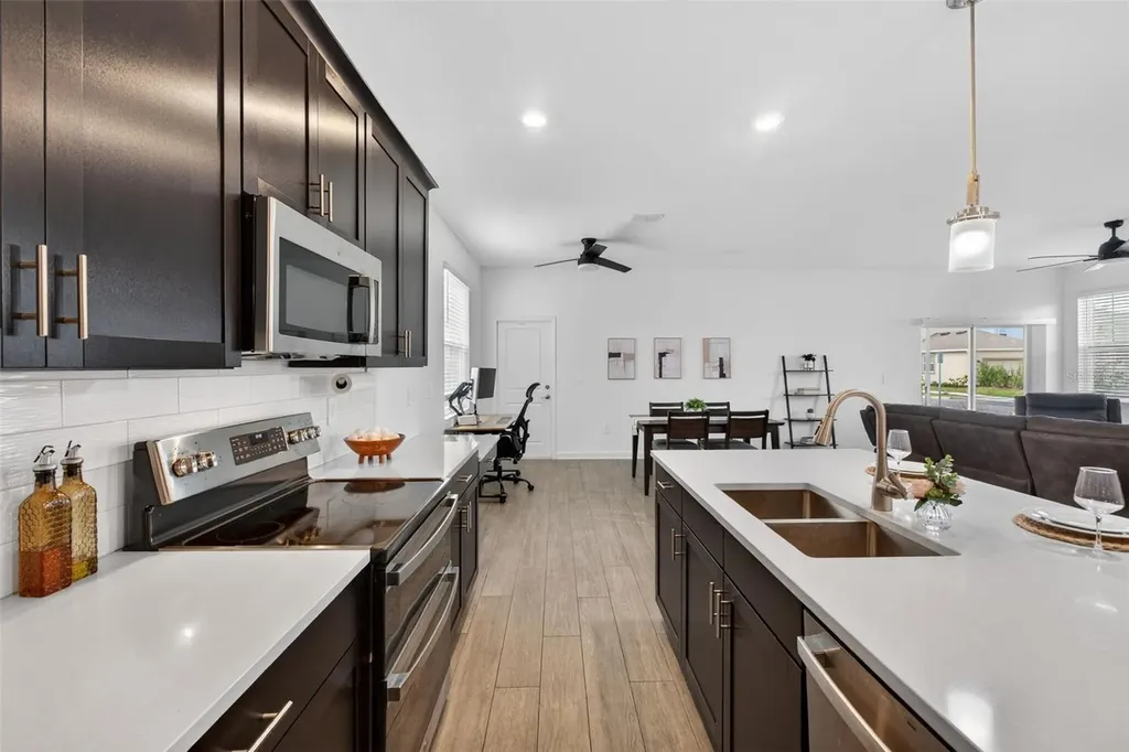 11806 Language Way Orlando FL 32832