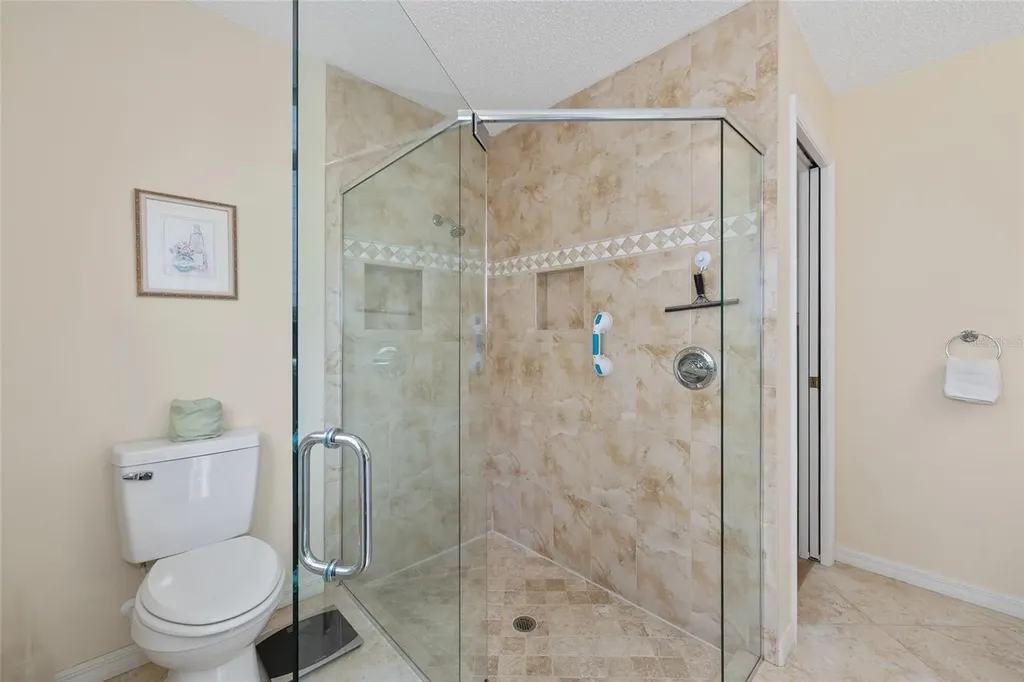 16845 SE 93rd Cuthbert Circle The Villages FL 32162