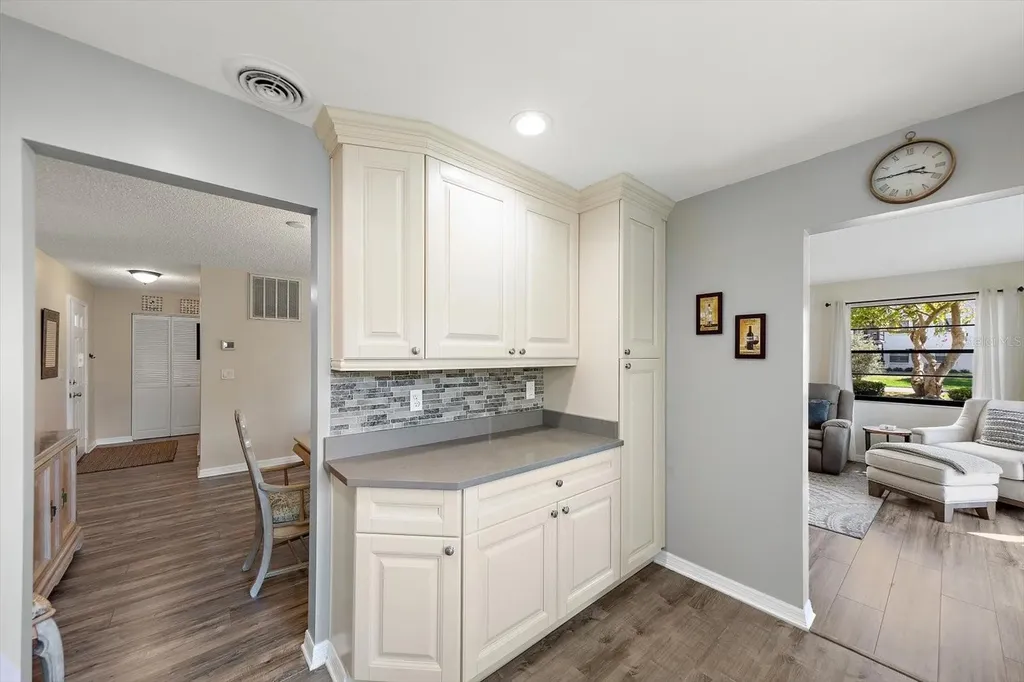 6080 80th Street N St Petersburg FL 33709