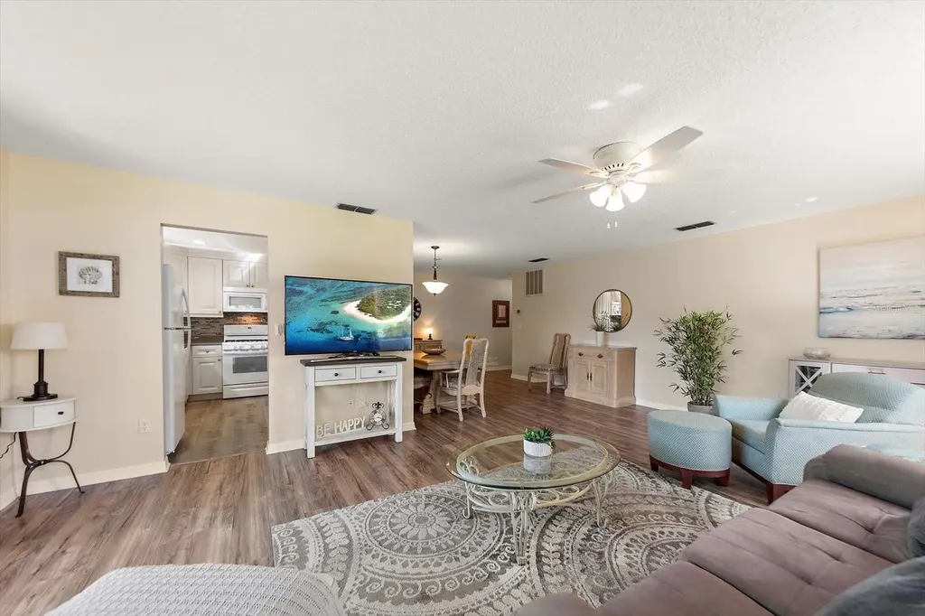 6080 80th Street N St Petersburg FL 33709