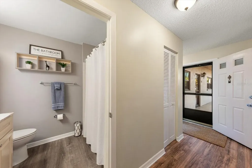 6080 80th Street N St Petersburg FL 33709