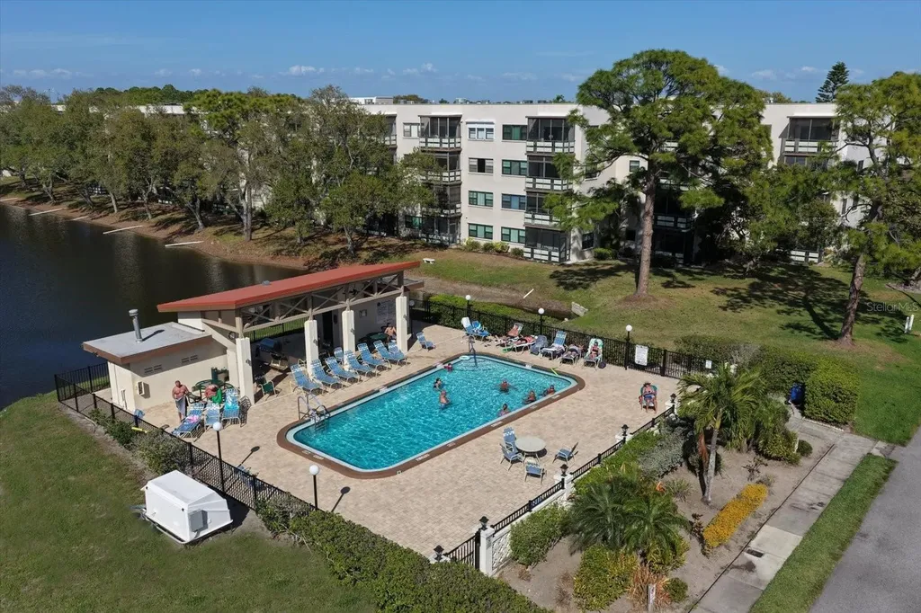 6080 80th Street N St Petersburg FL 33709