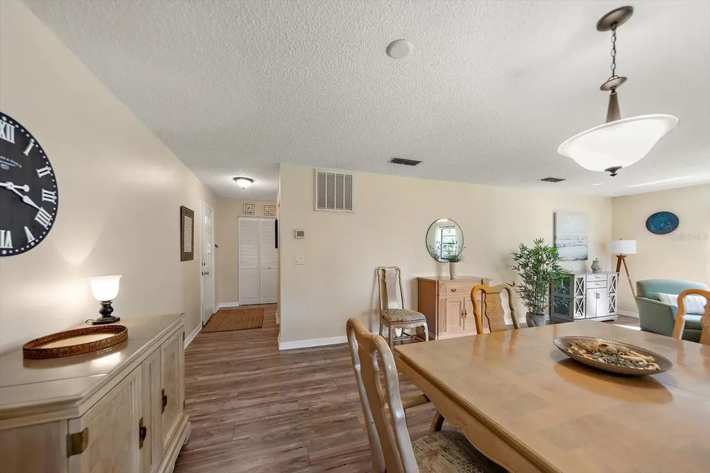 6080 80th Street N St Petersburg FL 33709