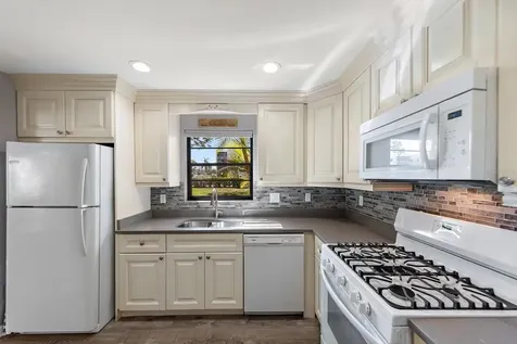 6080 80th Street N St Petersburg FL 33709