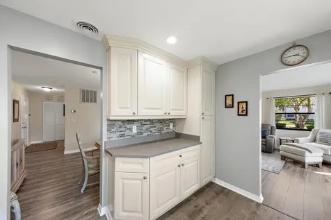 6080 80th Street N St Petersburg FL 33709