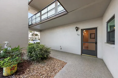 6080 80th Street N St Petersburg FL 33709