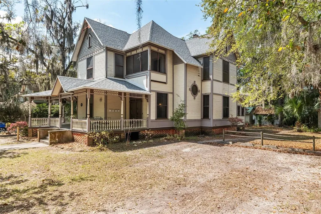 306 NE 3rd Street Gainesville FL 32601