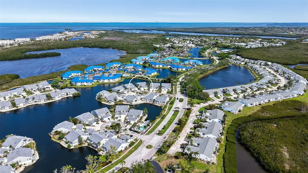 1005 Pelican Court Bradenton FL 34209
