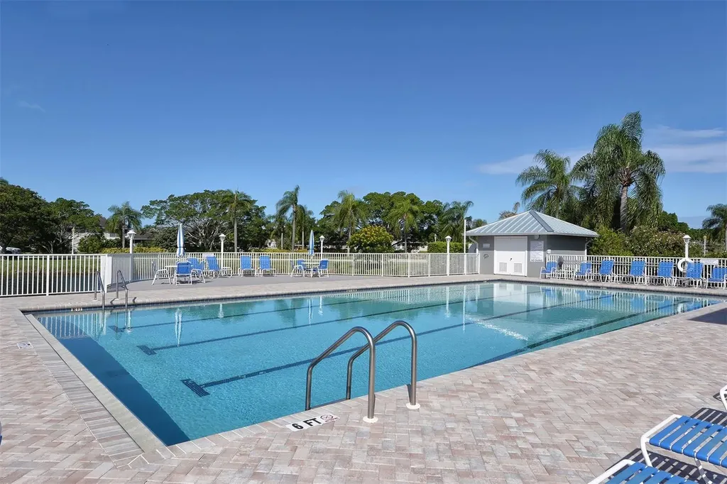 1005 Pelican Court Bradenton FL 34209