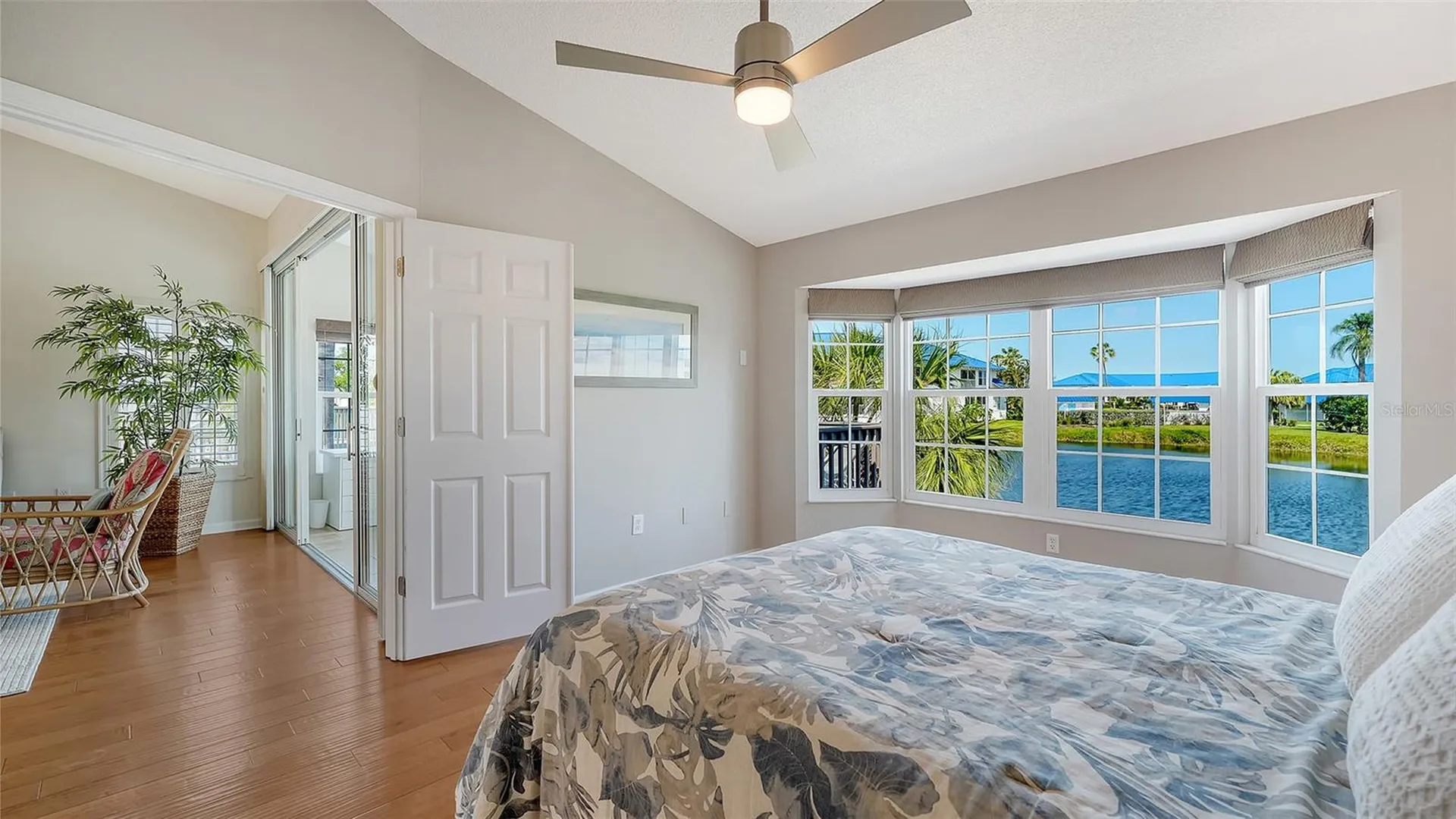 1005 Pelican Court Bradenton FL 34209