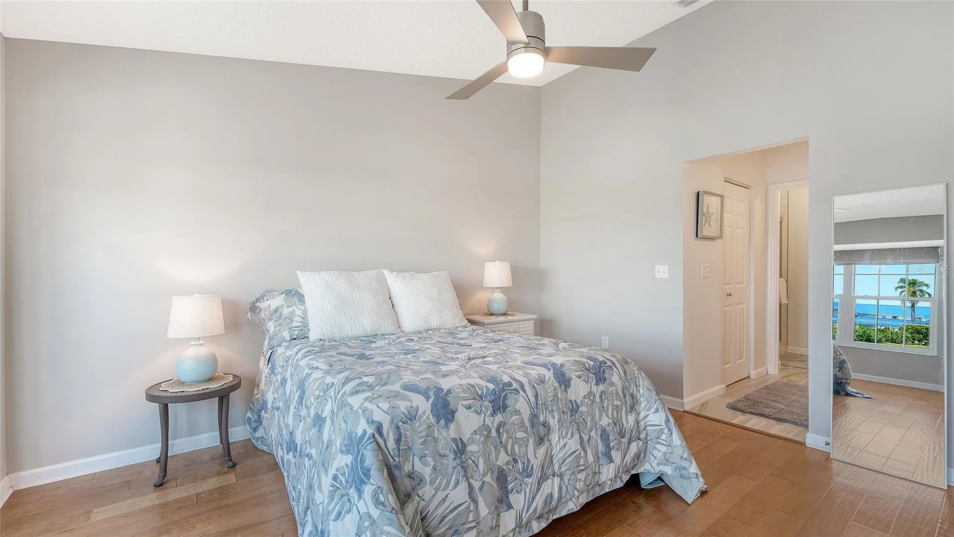 1005 Pelican Court Bradenton FL 34209