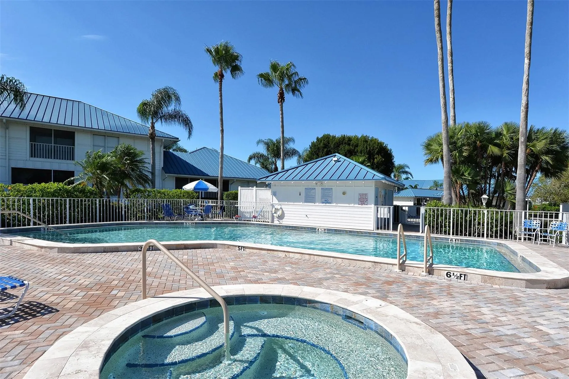 1005 Pelican Court Bradenton FL 34209