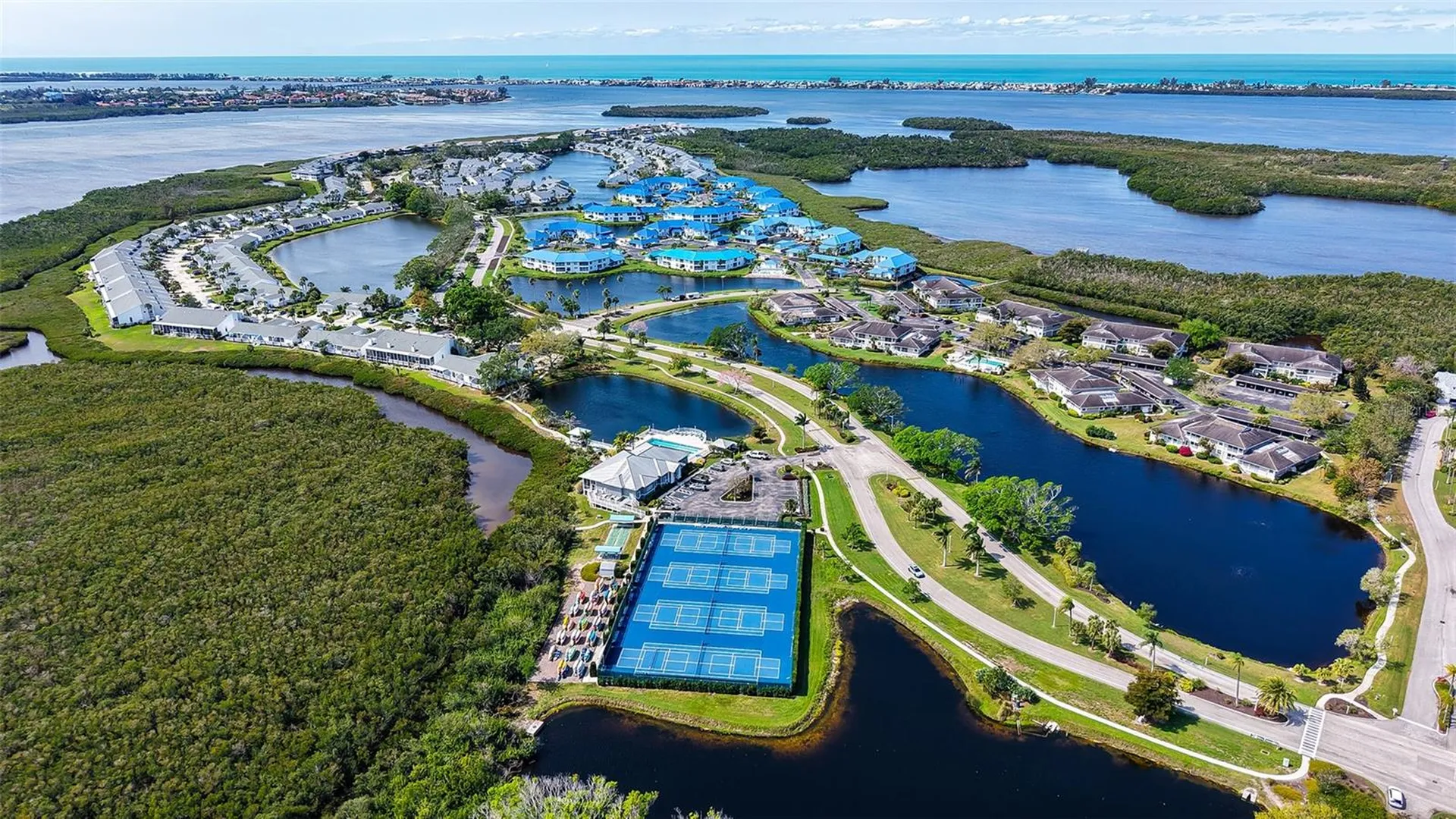 1005 Pelican Court Bradenton FL 34209