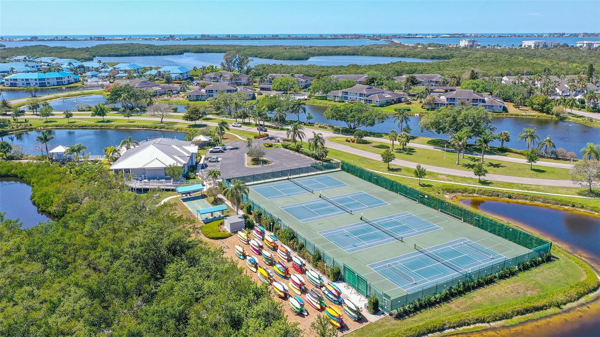 1005 Pelican Court Bradenton FL 34209
