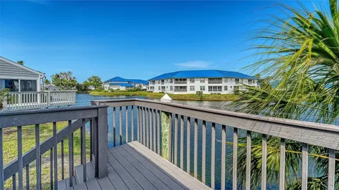 1005 Pelican Court Bradenton FL 34209
