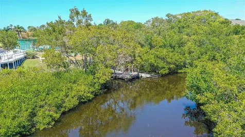 1005 Pelican Court Bradenton FL 34209