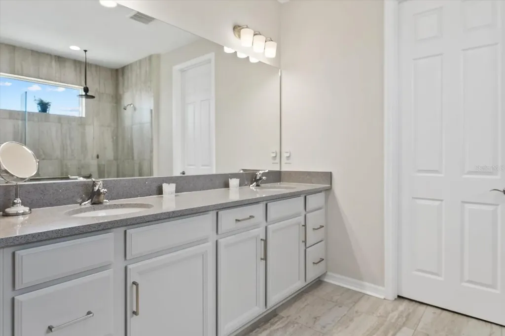 4607 Rainwater Glen Bradenton FL 34211