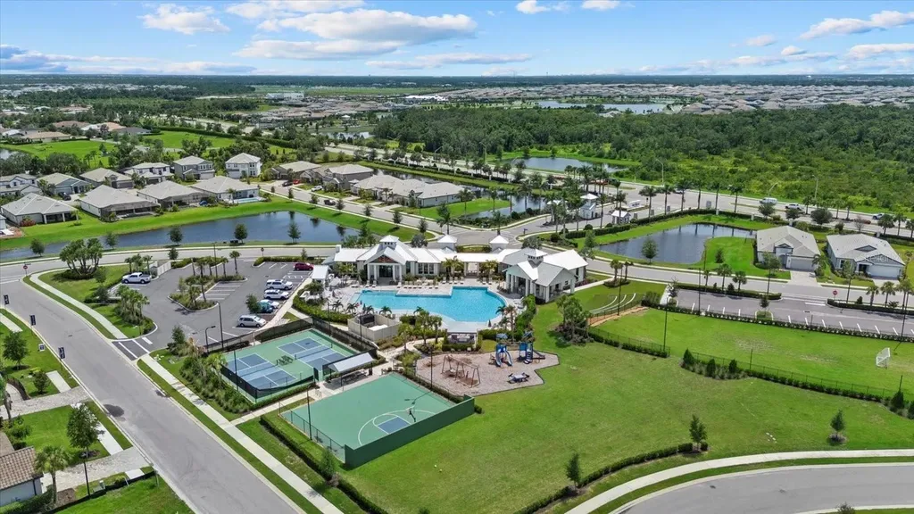 4607 Rainwater Glen Bradenton FL 34211