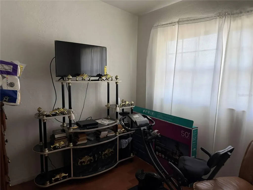 32 Roanoke Drive Fort Myers FL 33905