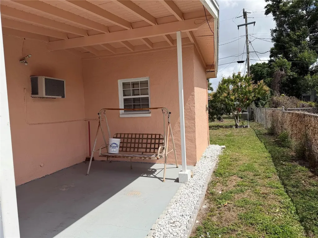 32 Roanoke Drive Fort Myers FL 33905