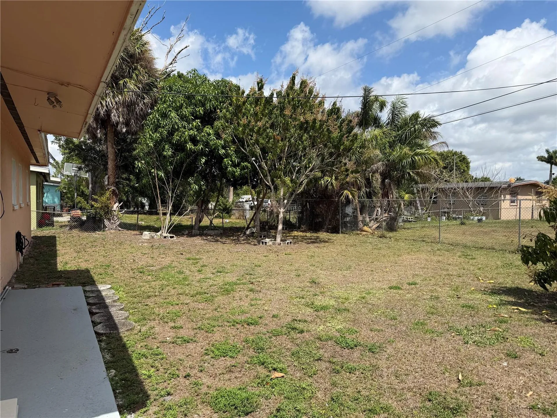 32 Roanoke Drive Fort Myers FL 33905