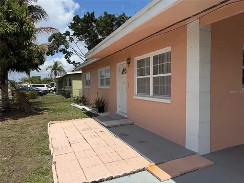 32 Roanoke Drive Fort Myers FL 33905