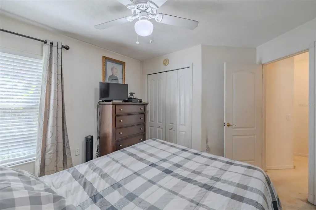 3732 Hollow Wood Drive Valrico FL 33596