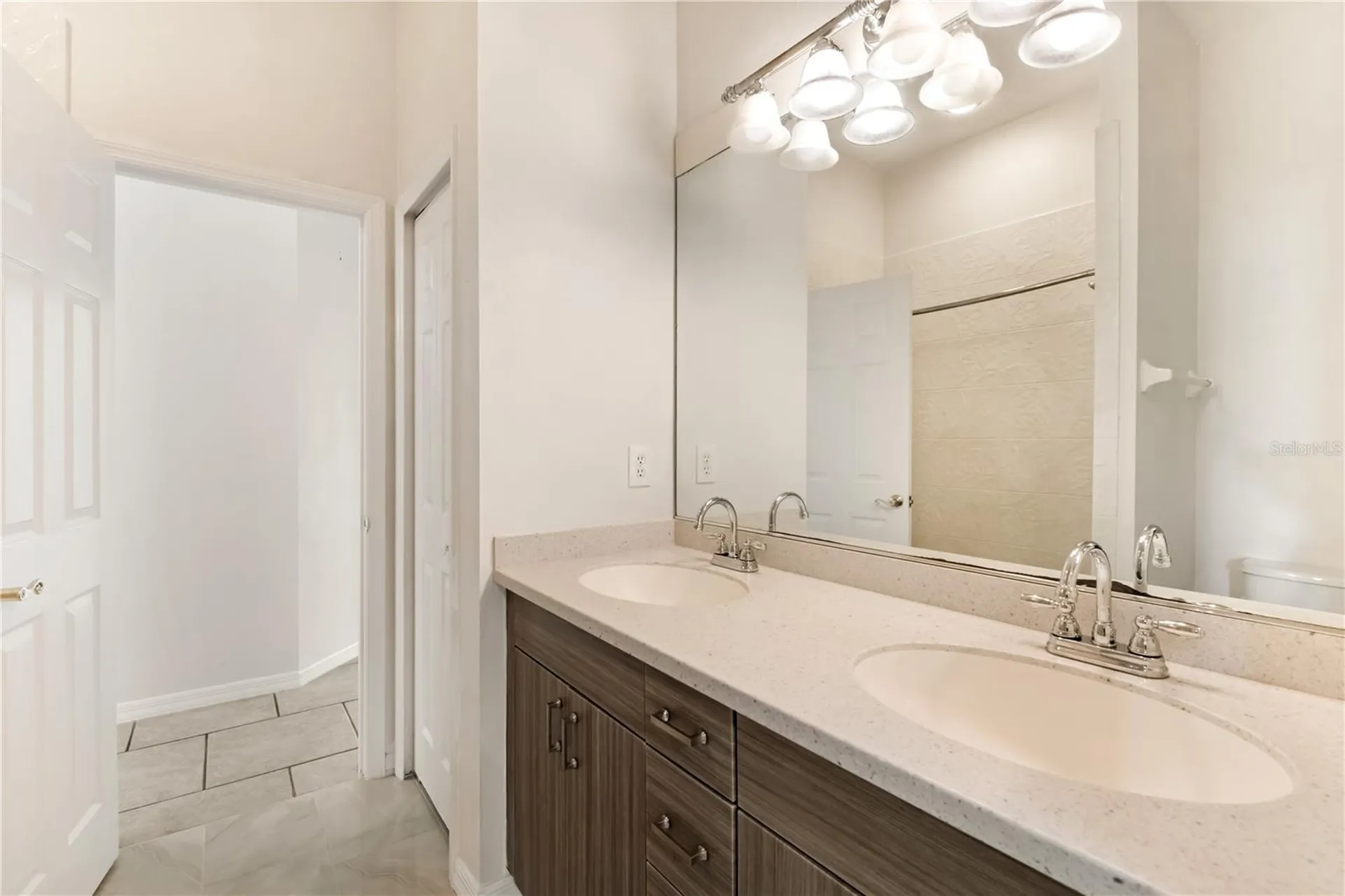 6801 Superior Street Circle Sarasota FL 34243