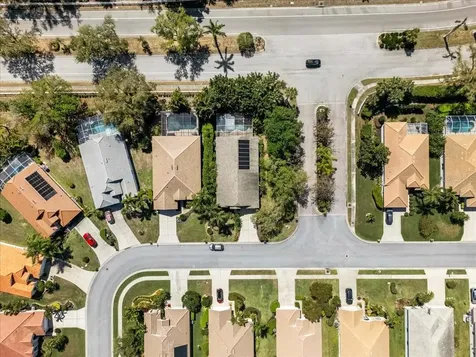 6801 Superior Street Circle Sarasota FL 34243