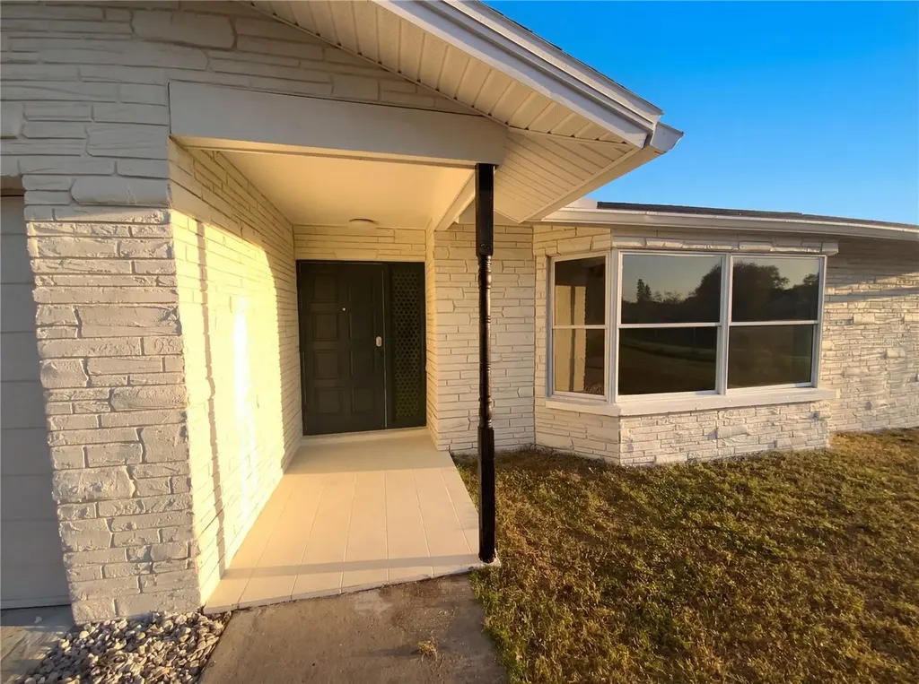 408 Ocean Court Clearwater FL 33756