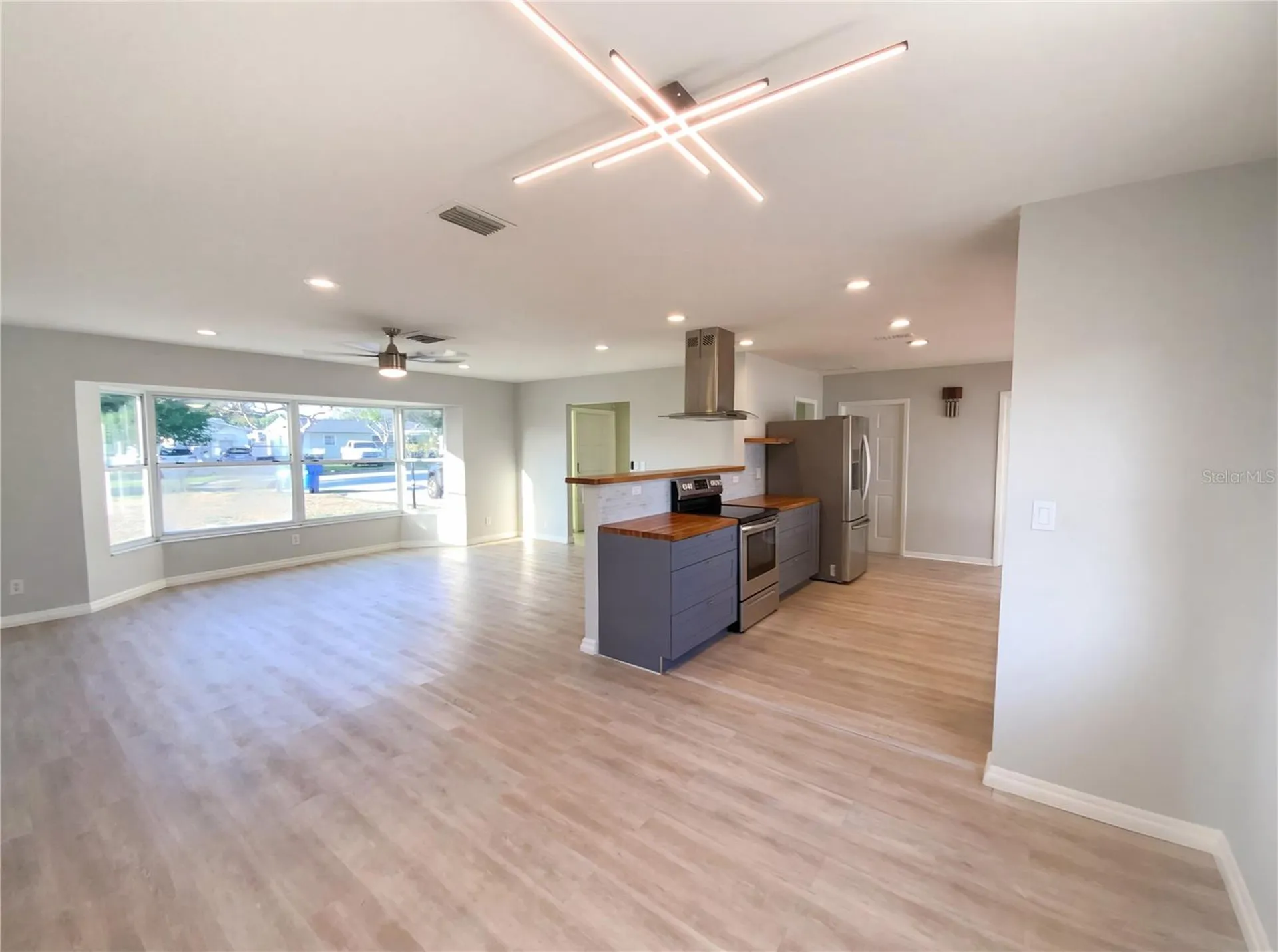 408 Ocean Court Clearwater FL 33756