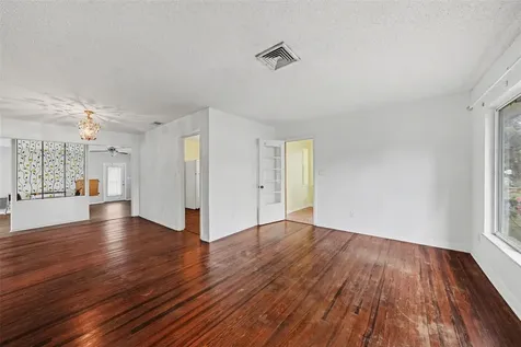 509 N Walker Street Plant City FL 33563