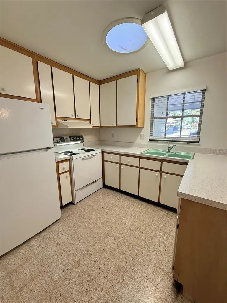 135 W Minnesota Avenue Deland FL 32720