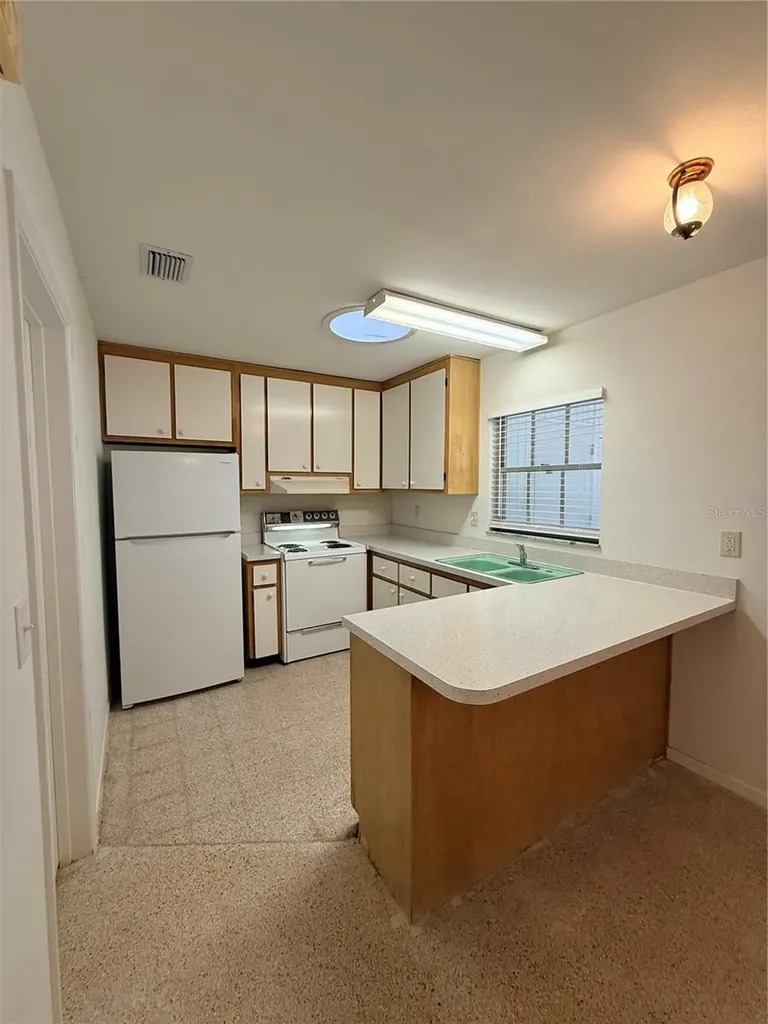 135 W Minnesota Avenue Deland FL 32720