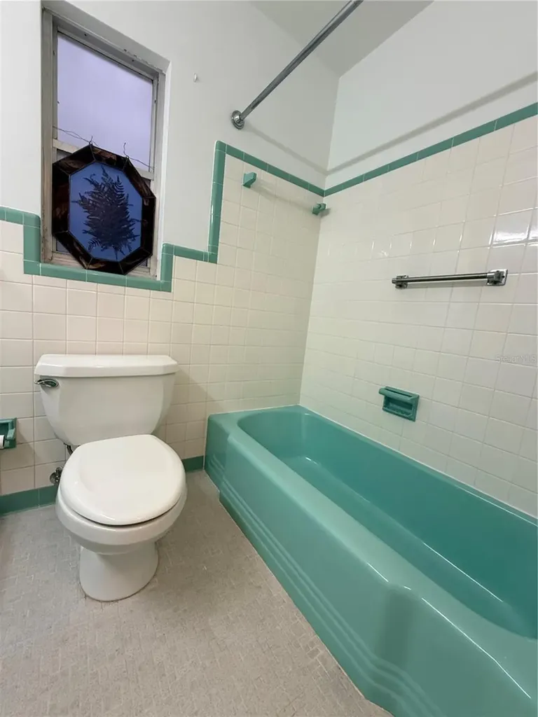135 W Minnesota Avenue Deland FL 32720