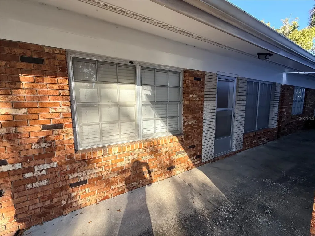 135 W Minnesota Avenue Deland FL 32720