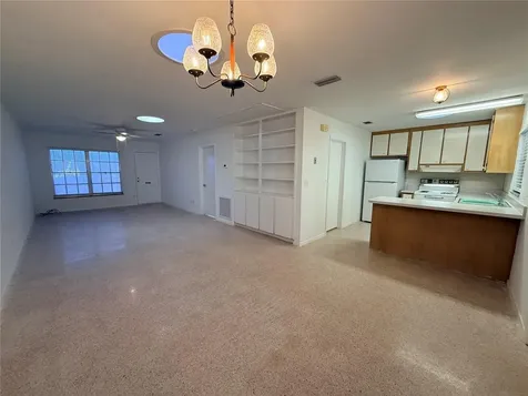 135 W Minnesota Avenue Deland FL 32720