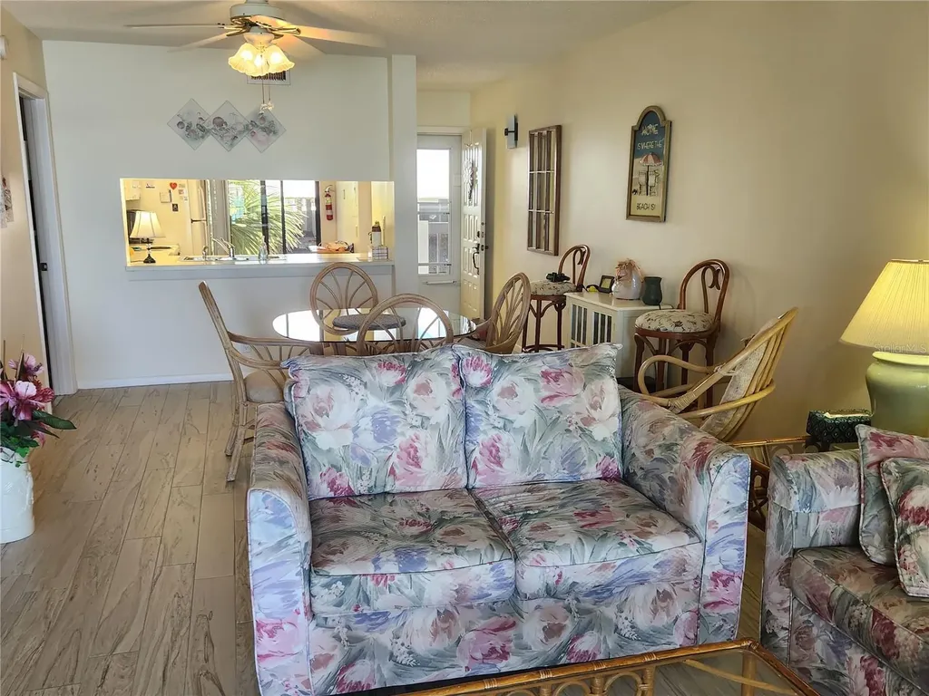 6287 Bahia Del Mar Circle St Petersburg FL 33715