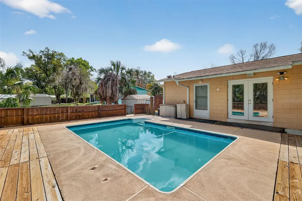 405 Tropic Circle Fruitland Park FL 34731