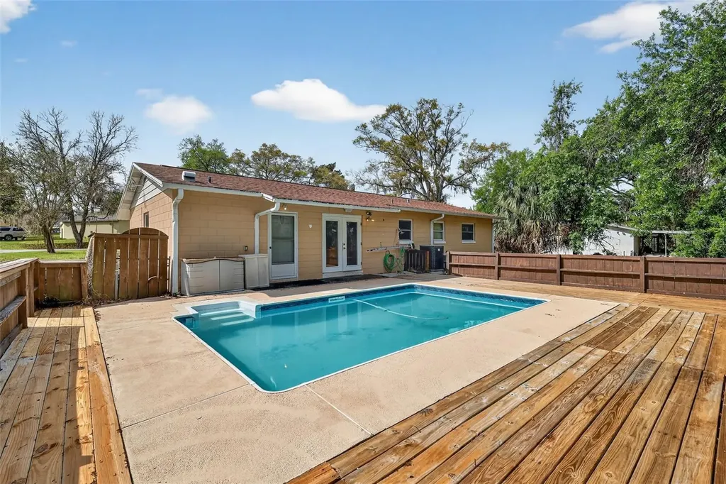405 Tropic Circle Fruitland Park FL 34731
