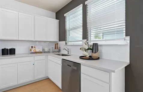 10124 Hadley Street Orlando FL 32829