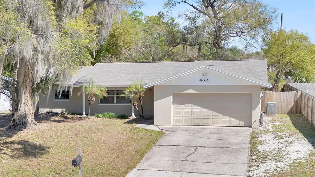 4521 Conway Gardens Road Orlando FL 32806