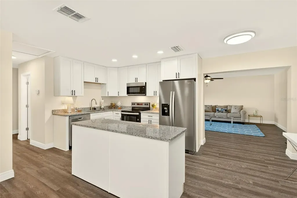 4102 W Bay Vista Avenue Tampa FL 33611