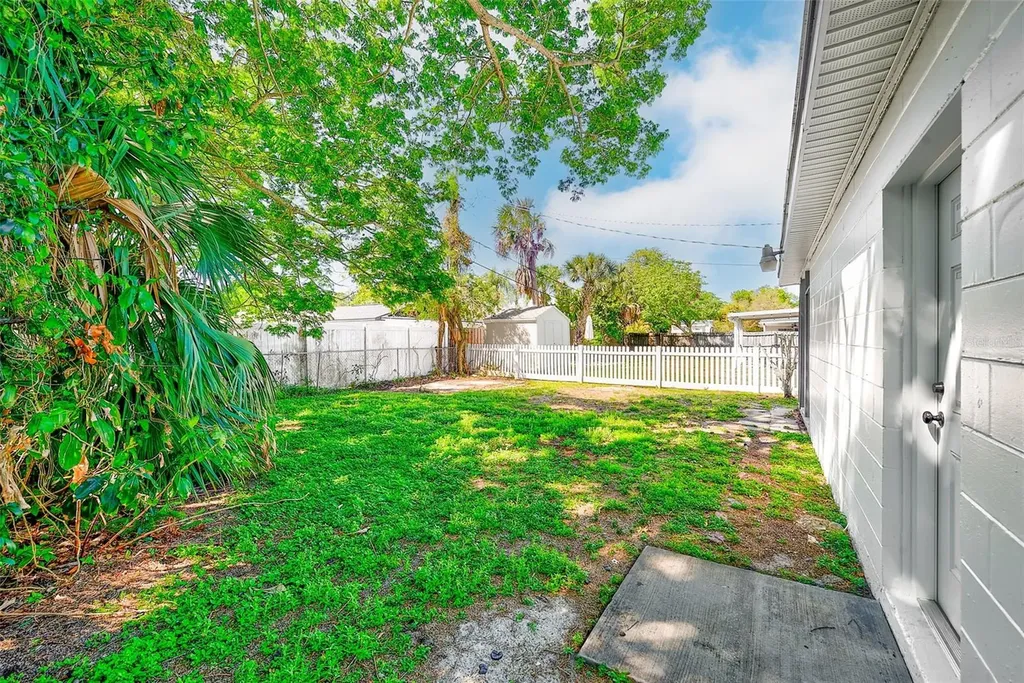 4102 W Bay Vista Avenue Tampa FL 33611