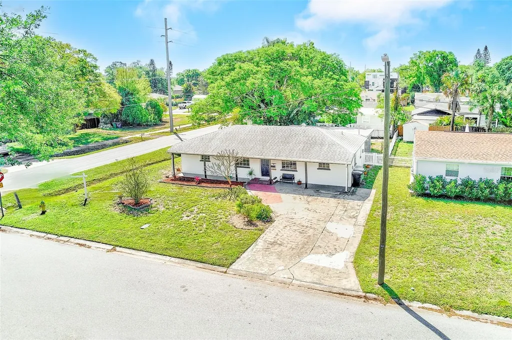 4102 W Bay Vista Avenue Tampa FL 33611